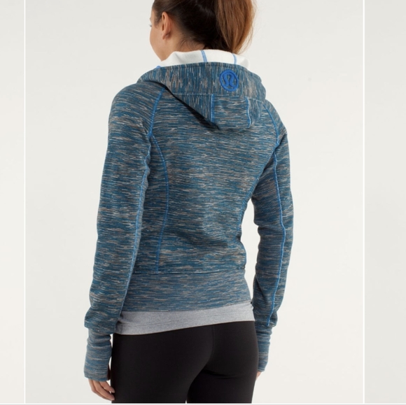 EUC Lululemon Scuba Hoodie *Stretch [4] - Picture 3 of 12